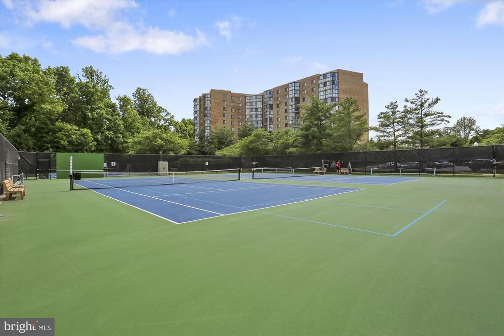 Image 36 of property listing at 3005 S LEISURE WORLD BLVD #426, Silver Spring, MD 20906