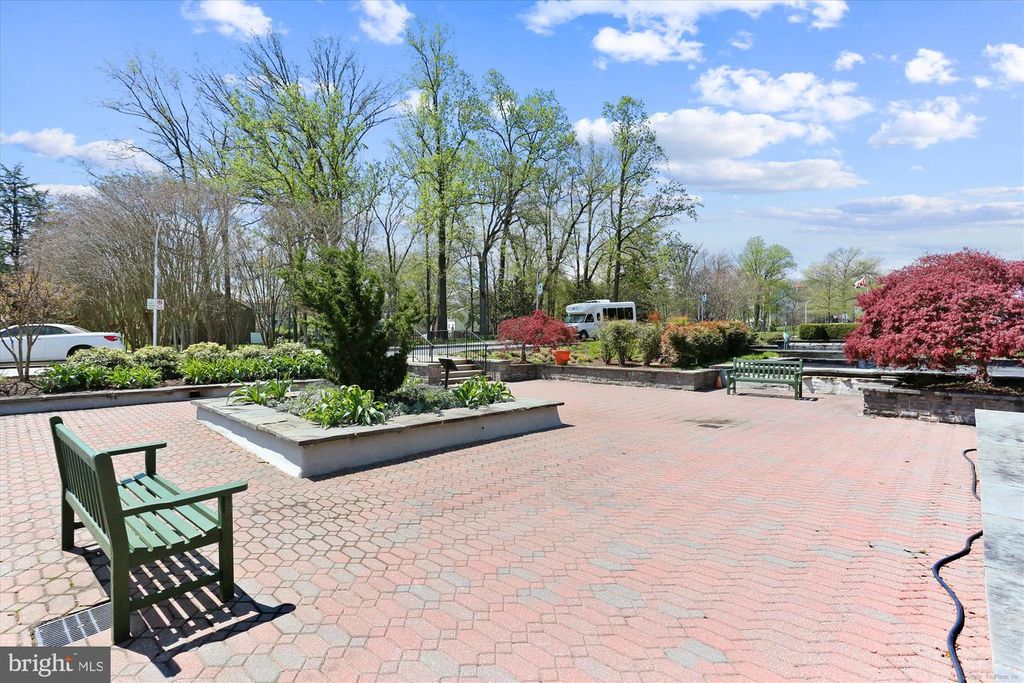 Image 43 of property listing at 3005 S LEISURE WORLD BLVD #426, Silver Spring, MD 20906