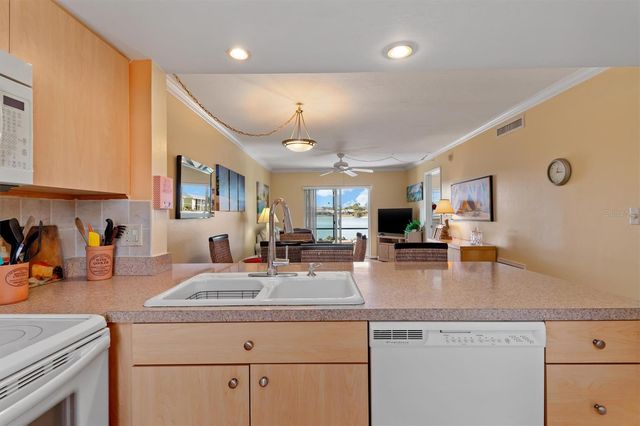 25275 RAMPART BOULEVARD 202, Punta Gorda, FL 33983