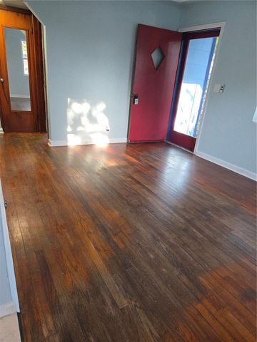 5004 23RD AVENUE S, Gulfport, FL 33707