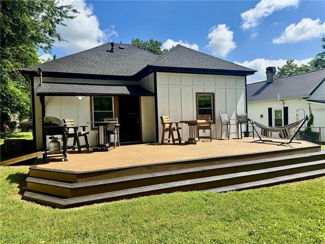 16 Allweather Street, Cartersville, GA 30120