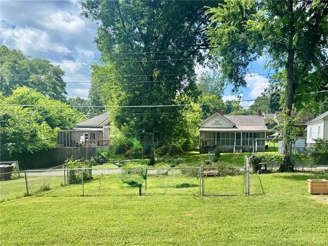 16 Allweather Street, Cartersville, GA 30120