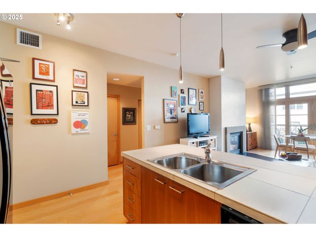 1133 Nw 11th Ave 507, Portland, OR 97209