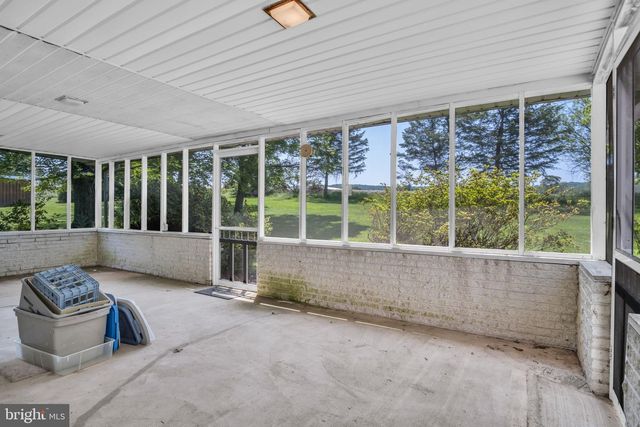 7555 FISHING CREEK VALLEY RD, Harrisburg, PA 17112