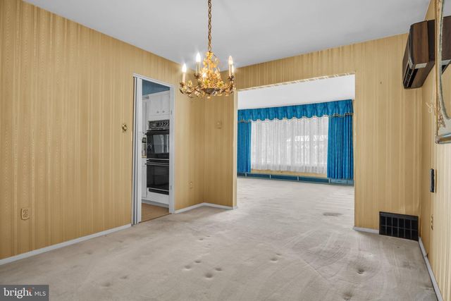 7555 FISHING CREEK VALLEY RD, Harrisburg, PA 17112