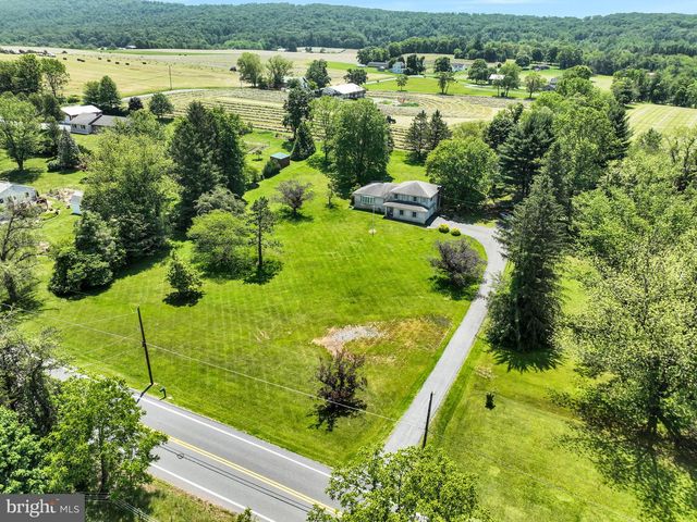 7555 FISHING CREEK VALLEY RD, Harrisburg, PA 17112