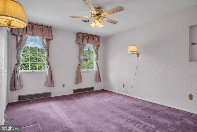 7555 FISHING CREEK VALLEY RD, Harrisburg, PA 17112