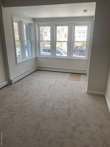 6078 60 Avenue 1, Maspeth, NY 11378