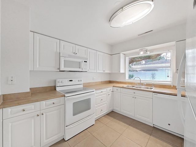 1701 LAURIE LANE, Belleair, FL 33756