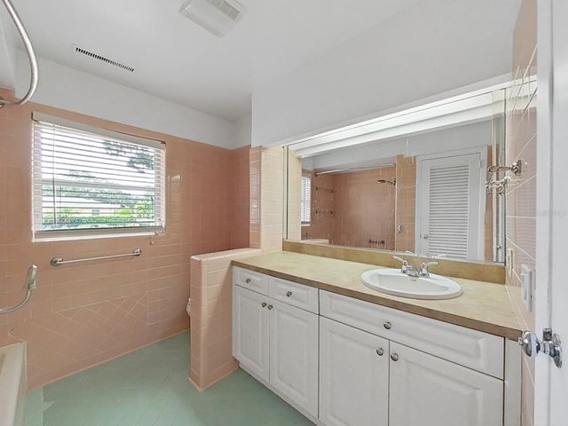 1701 LAURIE LANE, Belleair, FL 33756