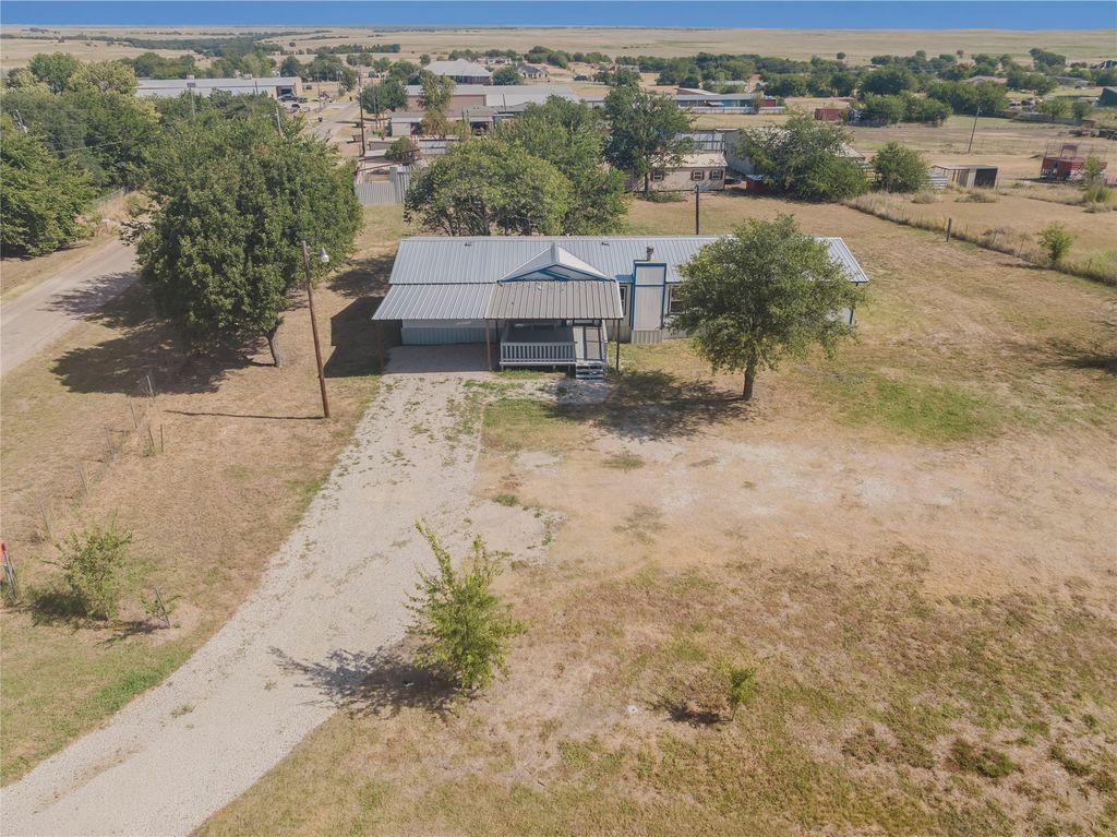9800 2nd Street, Joshua, TX 76058 — exterior
