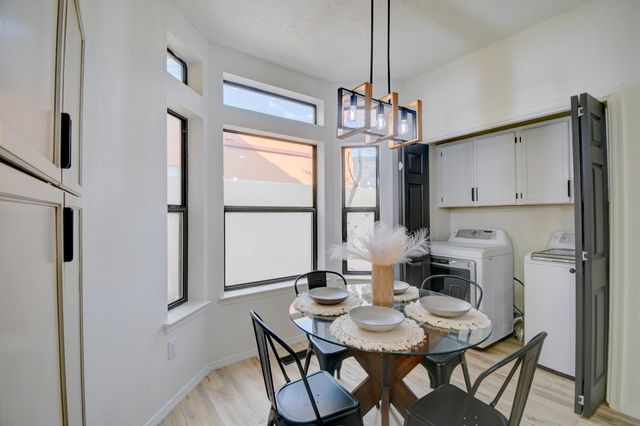 2163 Black Willow Drive NE, Albuquerque, NM 87122