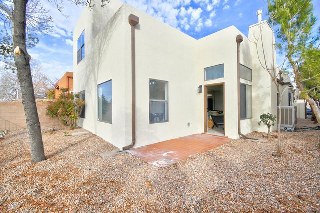 2163 Black Willow Drive NE, Albuquerque, NM 87122