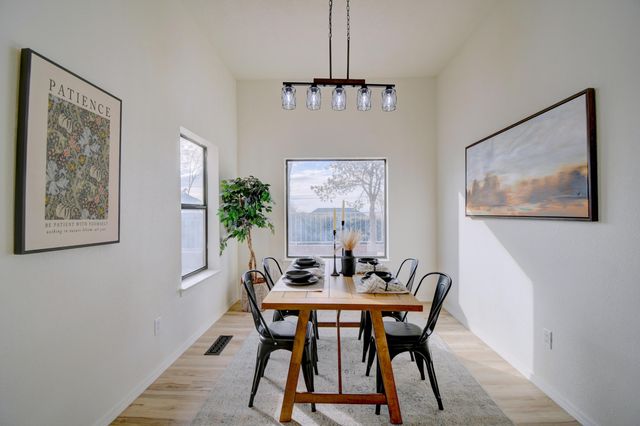 2163 Black Willow Drive NE, Albuquerque, NM 87122