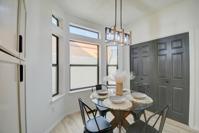 2163 Black Willow Drive NE, Albuquerque, NM 87122