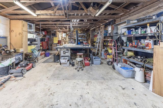 715 Bee Gee RD, Driftwood, TX 78619