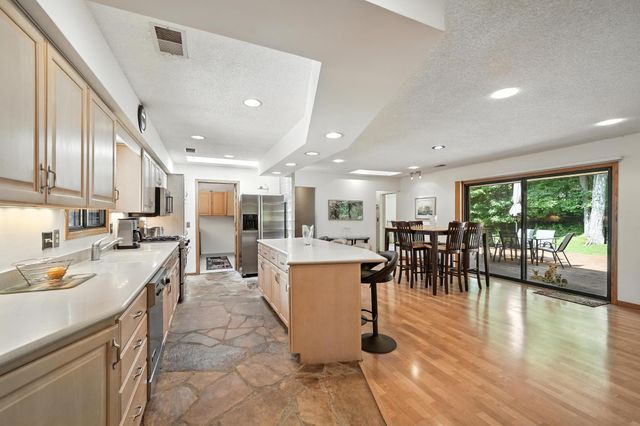 1000 Heritage Lane, Orono, MN 55391