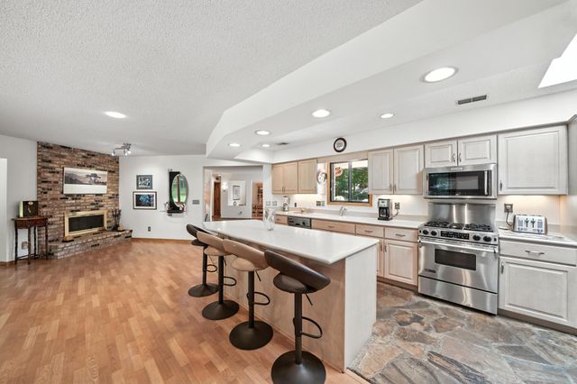 1000 Heritage Lane, Orono, MN 55391