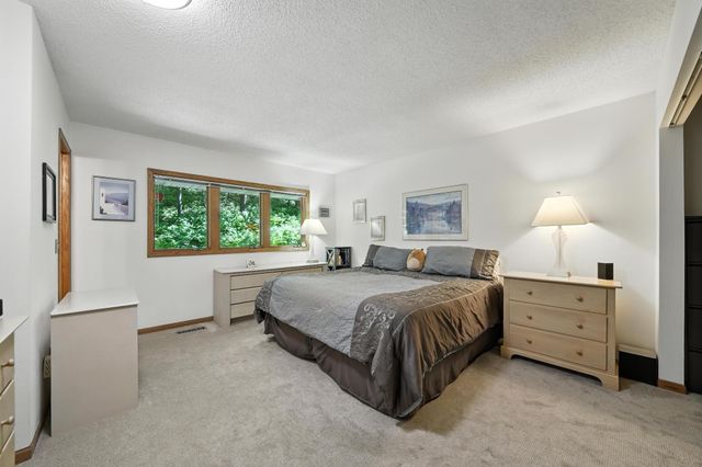 1000 Heritage Lane, Orono, MN 55391