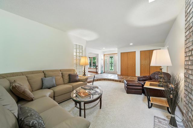 1000 Heritage Lane, Orono, MN 55391