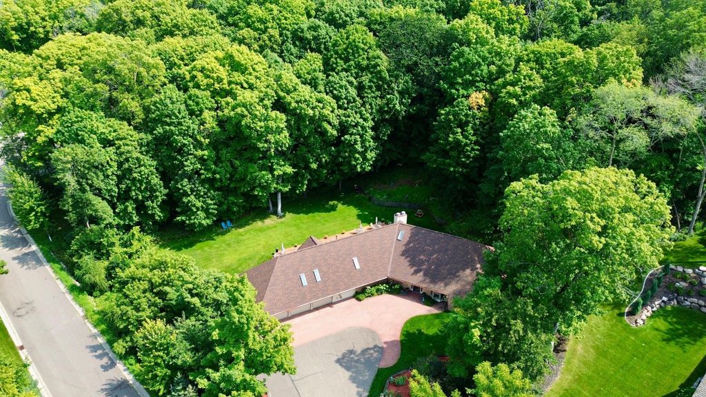 1000 Heritage Lane, Orono, MN 55391 — photo 3