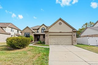 44808 Rivergate Drive, Clinton Township, MI 48038