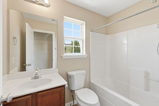 1327 Tonya Dr, La Vergne, TN 37086