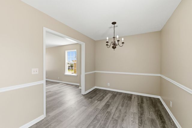 1327 Tonya Dr, La Vergne, TN 37086