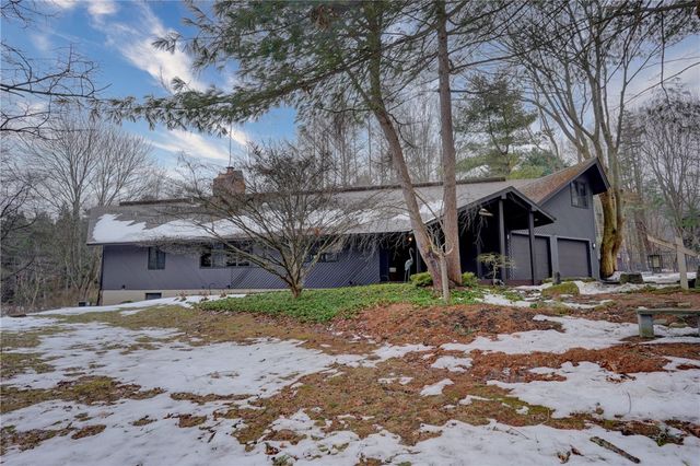 1551 Cranberry Pond Trail, Victor, NY 14564