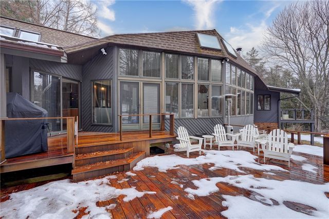 1551 Cranberry Pond Trail, Victor, NY 14564