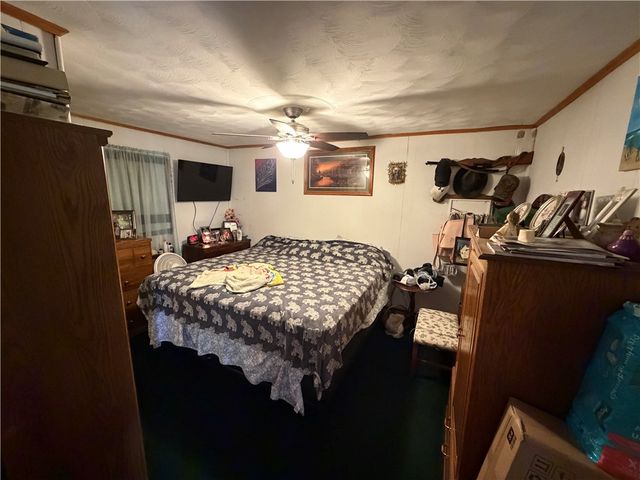 112 Schoolhouse Rd, Jefferson Twp, PA 15442