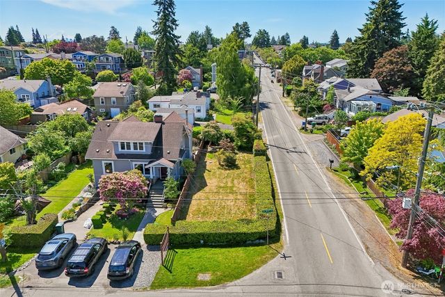 8620 28th Avenue NW, Seattle, WA 98117