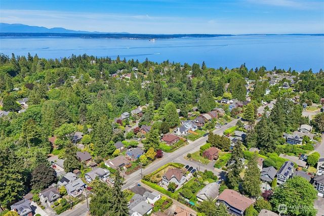 8620 28th Avenue NW, Seattle, WA 98117