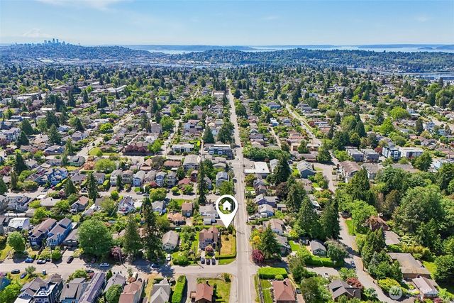8620 28th Avenue NW, Seattle, WA 98117