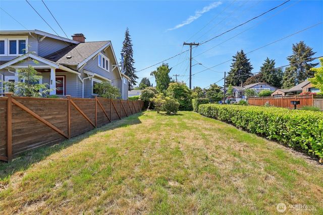 8620 28th Avenue NW, Seattle, WA 98117