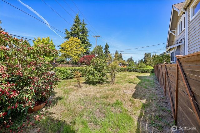 8620 28th Avenue NW, Seattle, WA 98117
