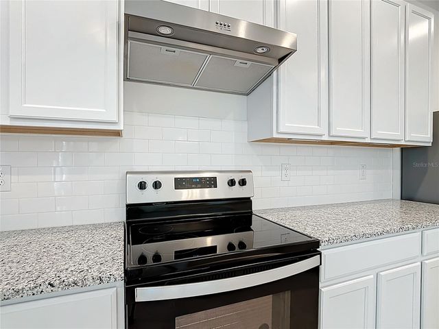 795 OVERPOOL AVENUE, Davenport, FL 33896