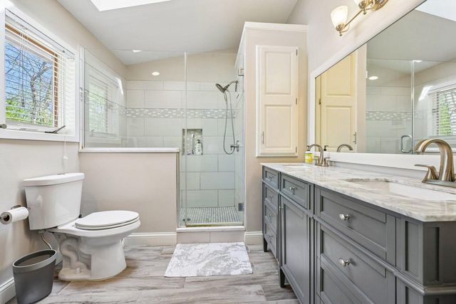 S45W25740 Red Oak COURT, Waukesha, WI 53189