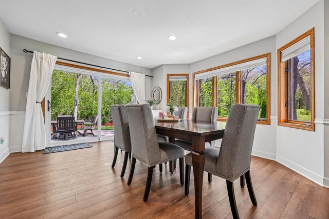 S45W25740 Red Oak COURT, Waukesha, WI 53189