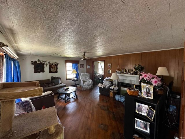205 E North Street, Winslow, IN 47598
