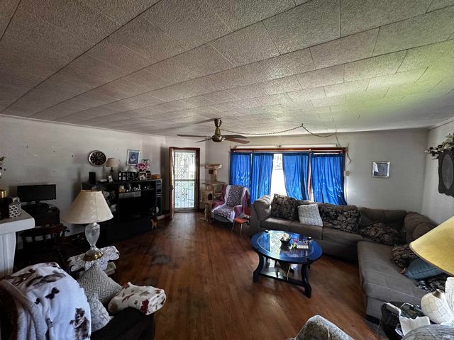 205 E North Street, Winslow, IN 47598