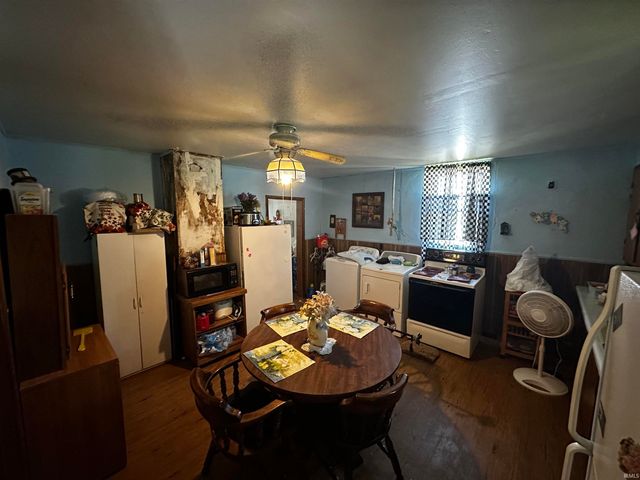 205 E North Street, Winslow, IN 47598