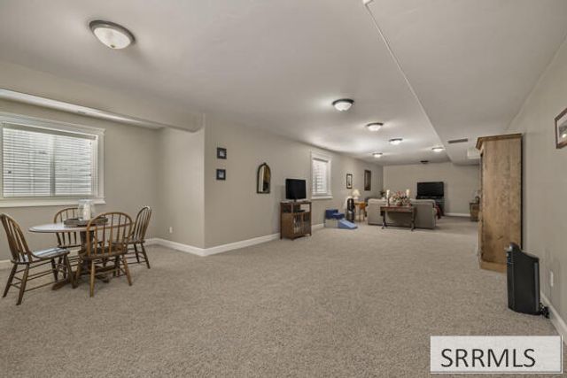 1798 Sunny Pine Way, Idaho Falls, ID 83404