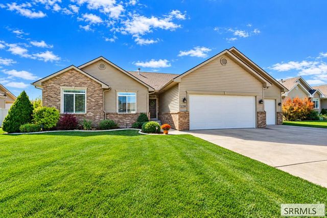 1798 Sunny Pine Way, Idaho Falls, ID 83404
