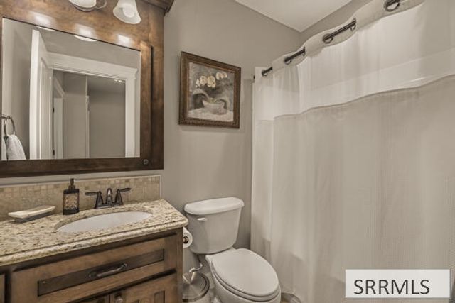 1798 Sunny Pine Way, Idaho Falls, ID 83404