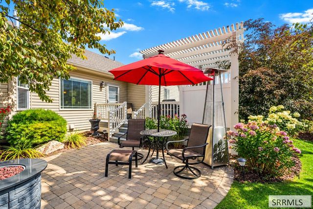 1798 Sunny Pine Way, Idaho Falls, ID 83404