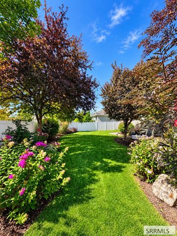 1798 Sunny Pine Way, Idaho Falls, ID 83404