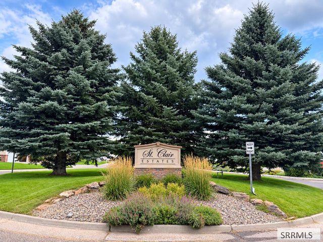1798 Sunny Pine Way, Idaho Falls, ID 83404