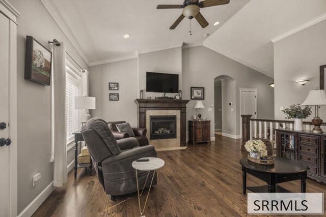 1798 Sunny Pine Way, Idaho Falls, ID 83404