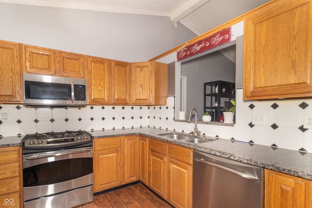 101 Canterbury Road, Pendleton, IN 46064